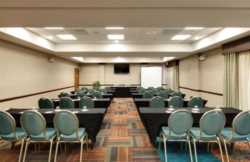 hotel indigo chicago vernon hills by ihg
