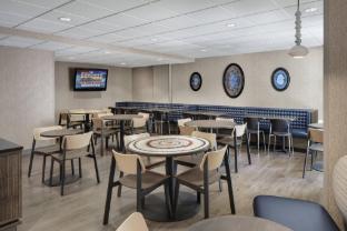 Fairfield Inn & Suites Chicago Downtown / Magnificent Mile,Cook County>>Chicago,3 star