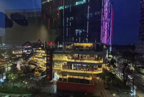 manila