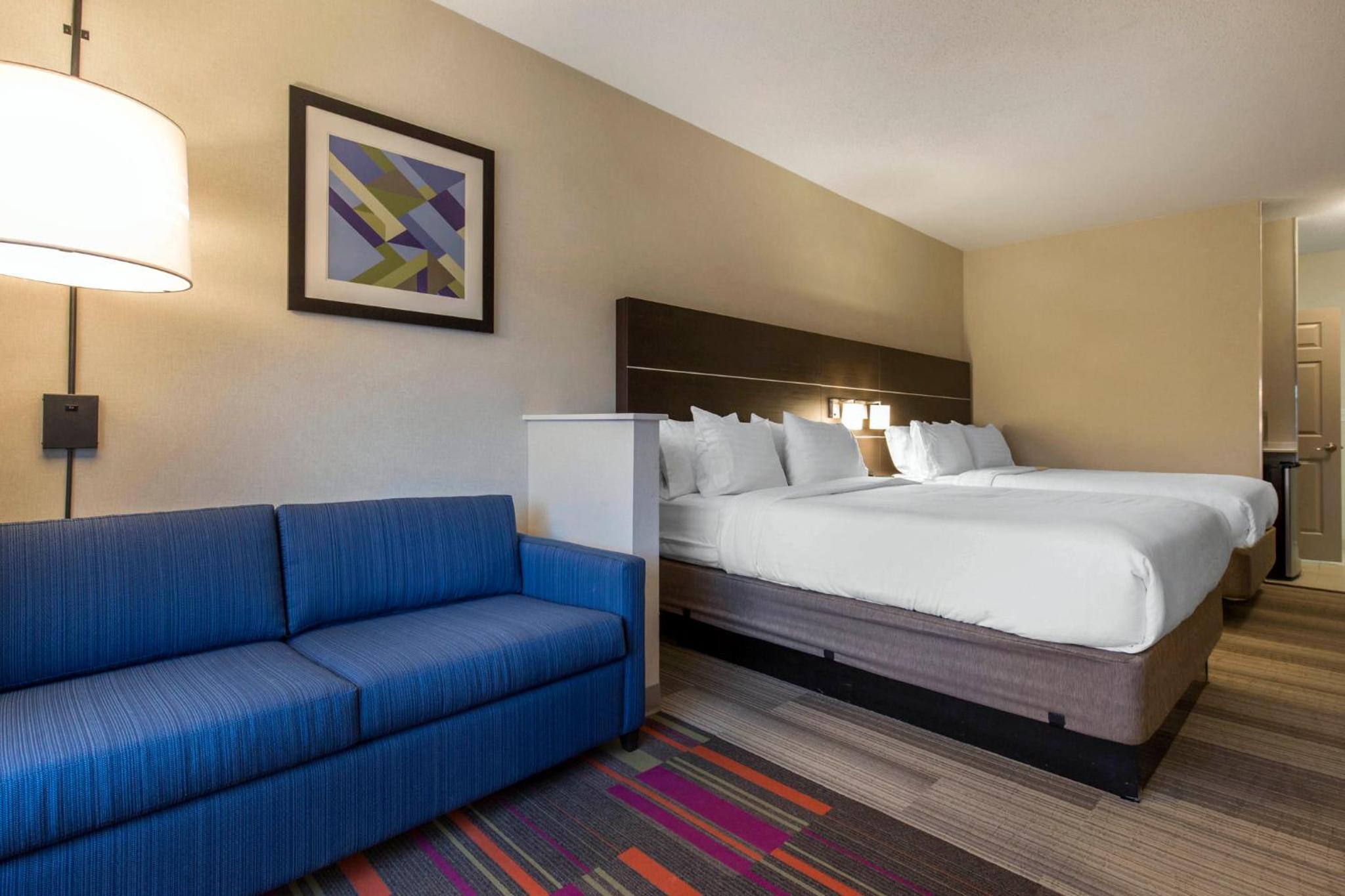 holiday inn express and suites chicago west st cha