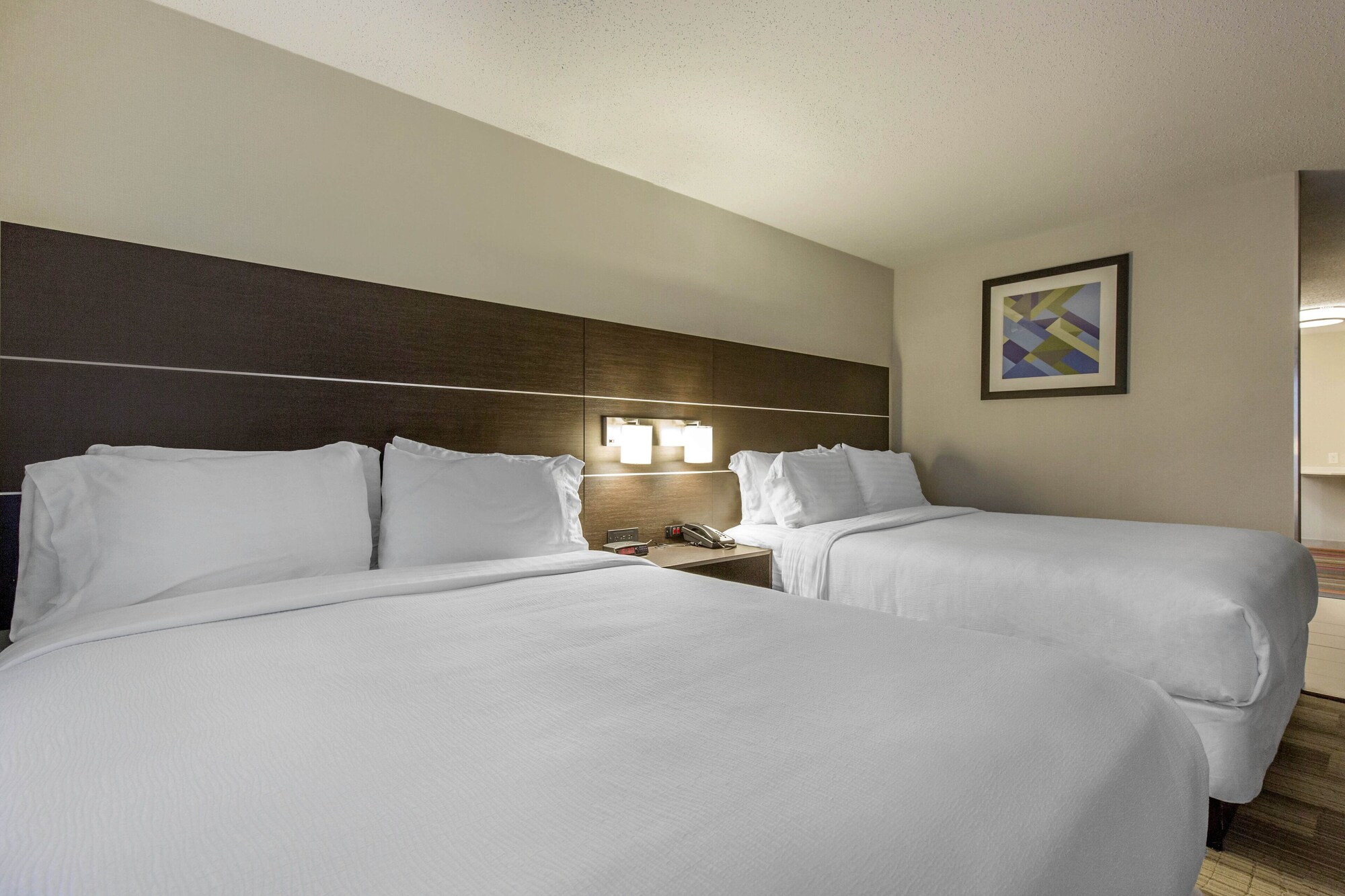 holiday inn express and suites chicago west st cha