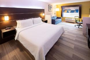 holiday inn express and suites chicago west st cha
