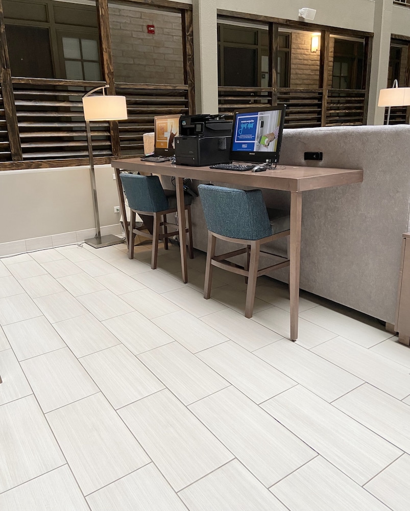 embassy suites by hilton chicago schaumburg woodfield