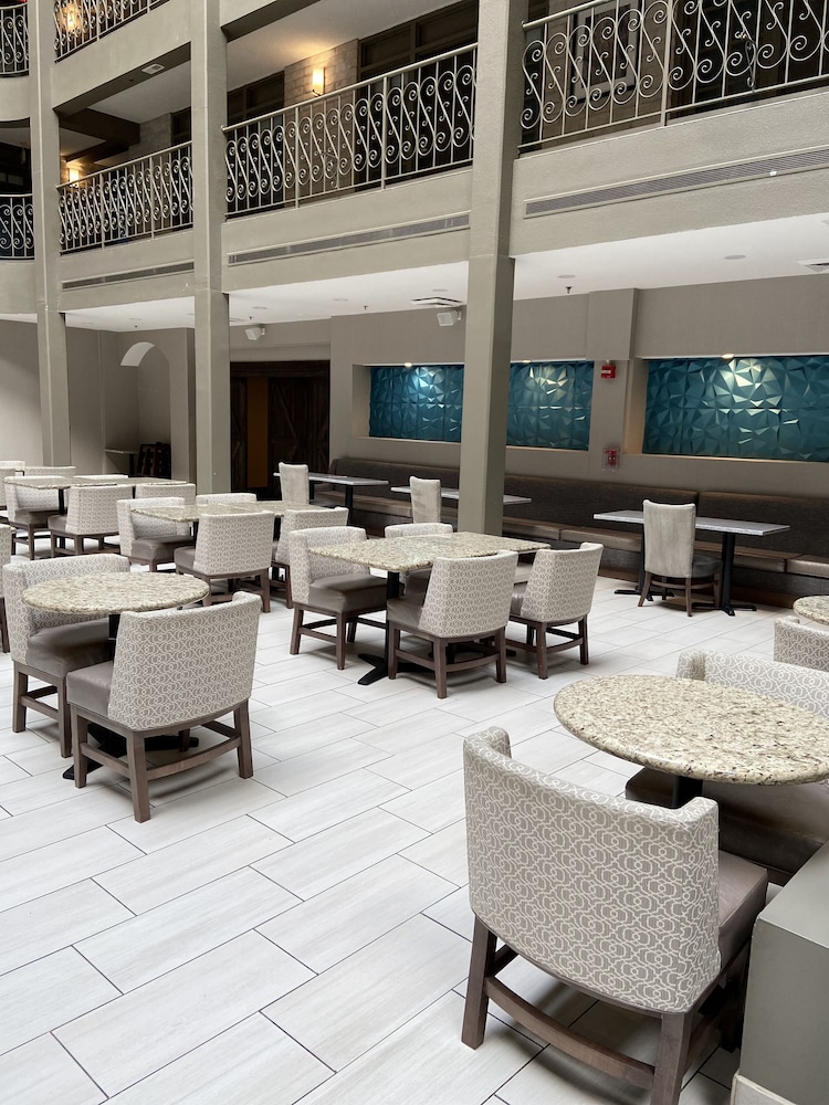 embassy suites by hilton chicago schaumburg woodfield