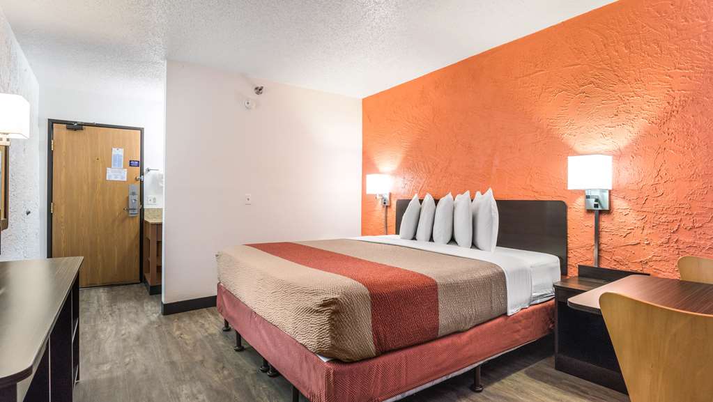 motel 6 elk grove village il
