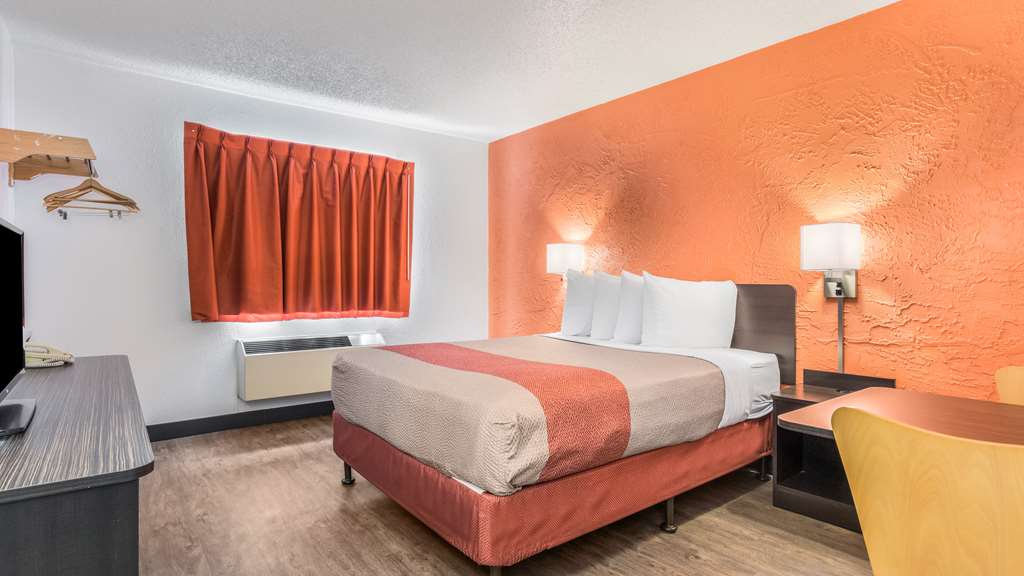 motel 6 elk grove village il