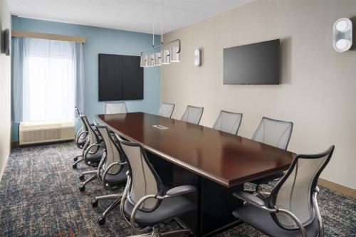 hampton inn by hilton chicago midway airport