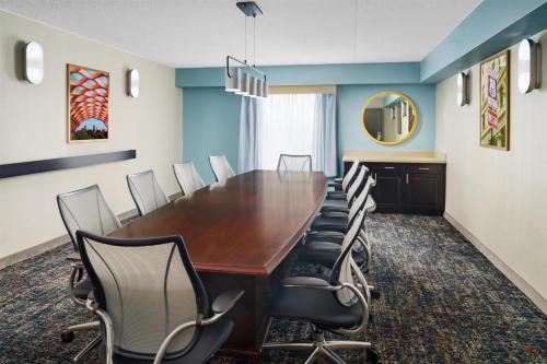 hampton inn by hilton chicago midway airport