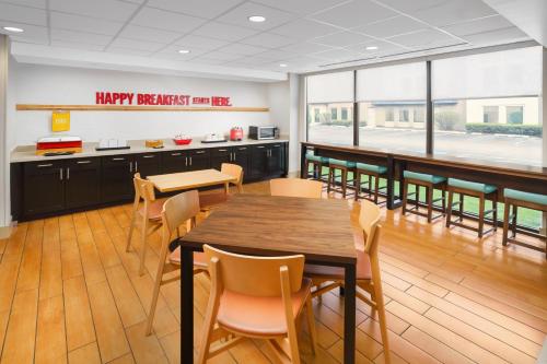 hampton inn by hilton chicago midway airport