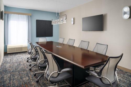 hampton inn by hilton chicago midway airport