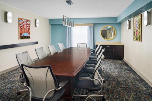 hampton inn by hilton chicago midway airport