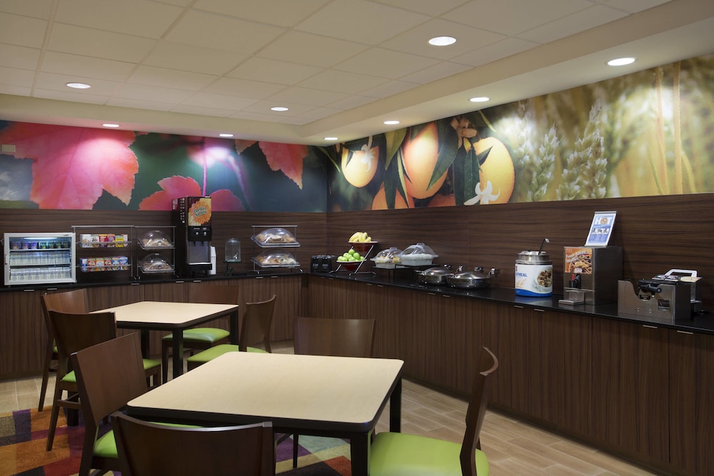 fairfield inn and suites by marriott chicago midway airport