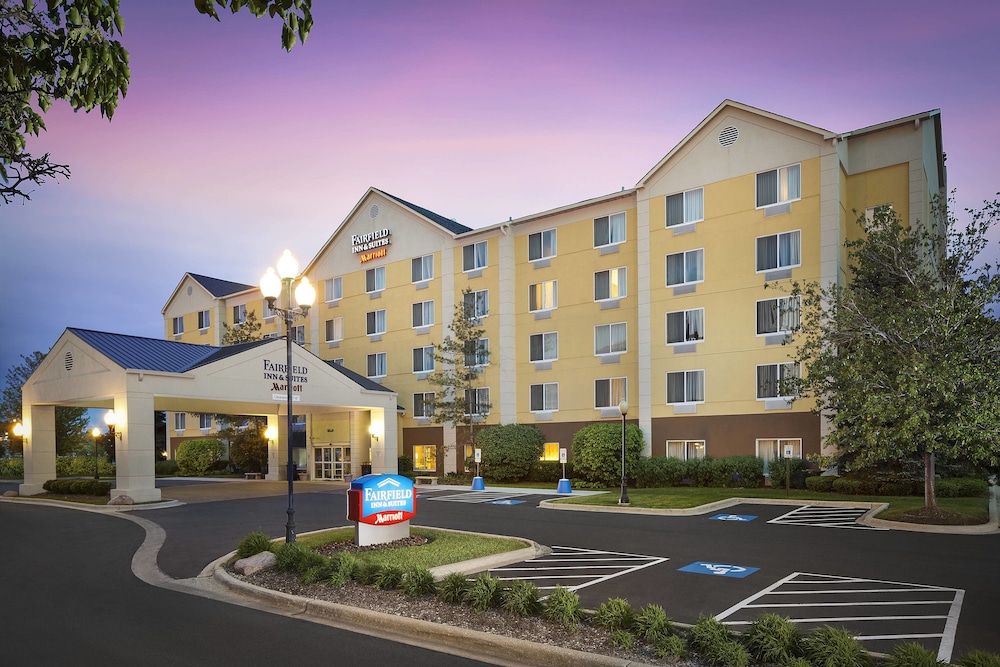 fairfield inn and suites by marriott chicago midway airport