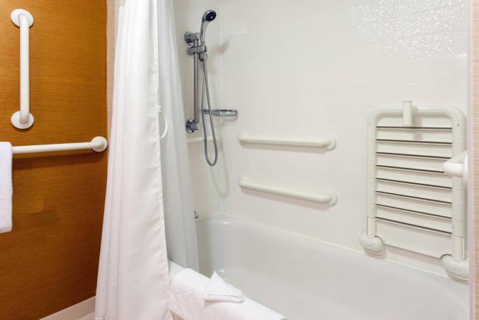 fairfield inn and suites by marriott chicago midway airport