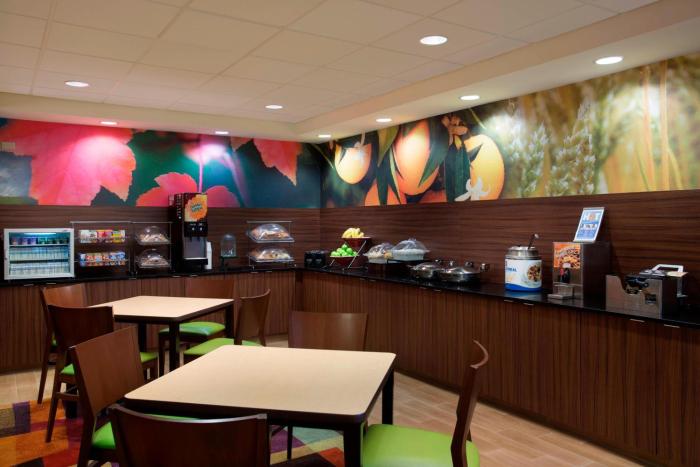 fairfield inn and suites by marriott chicago midway airport