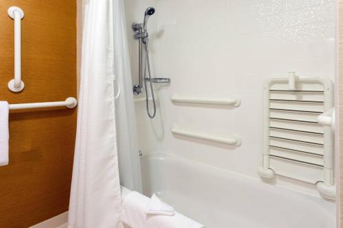 fairfield inn and suites by marriott chicago midway airport
