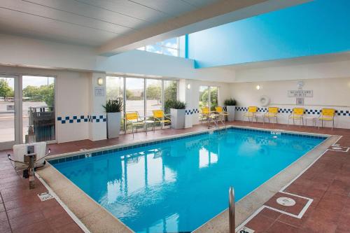 fairfield inn and suites by marriott chicago midway airport