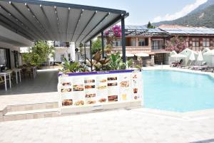 magic tulip hotel