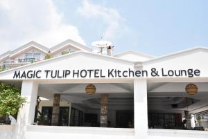 magic tulip hotel