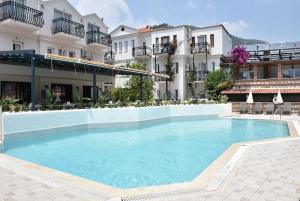 magic tulip hotel