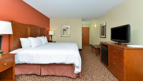 hampton inn chicago carol stream