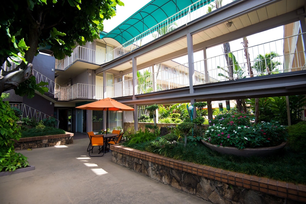 pacific marina inn airport hotel