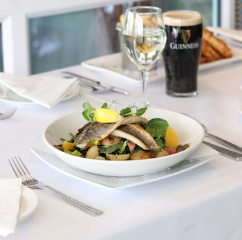 flannerys hotel galway