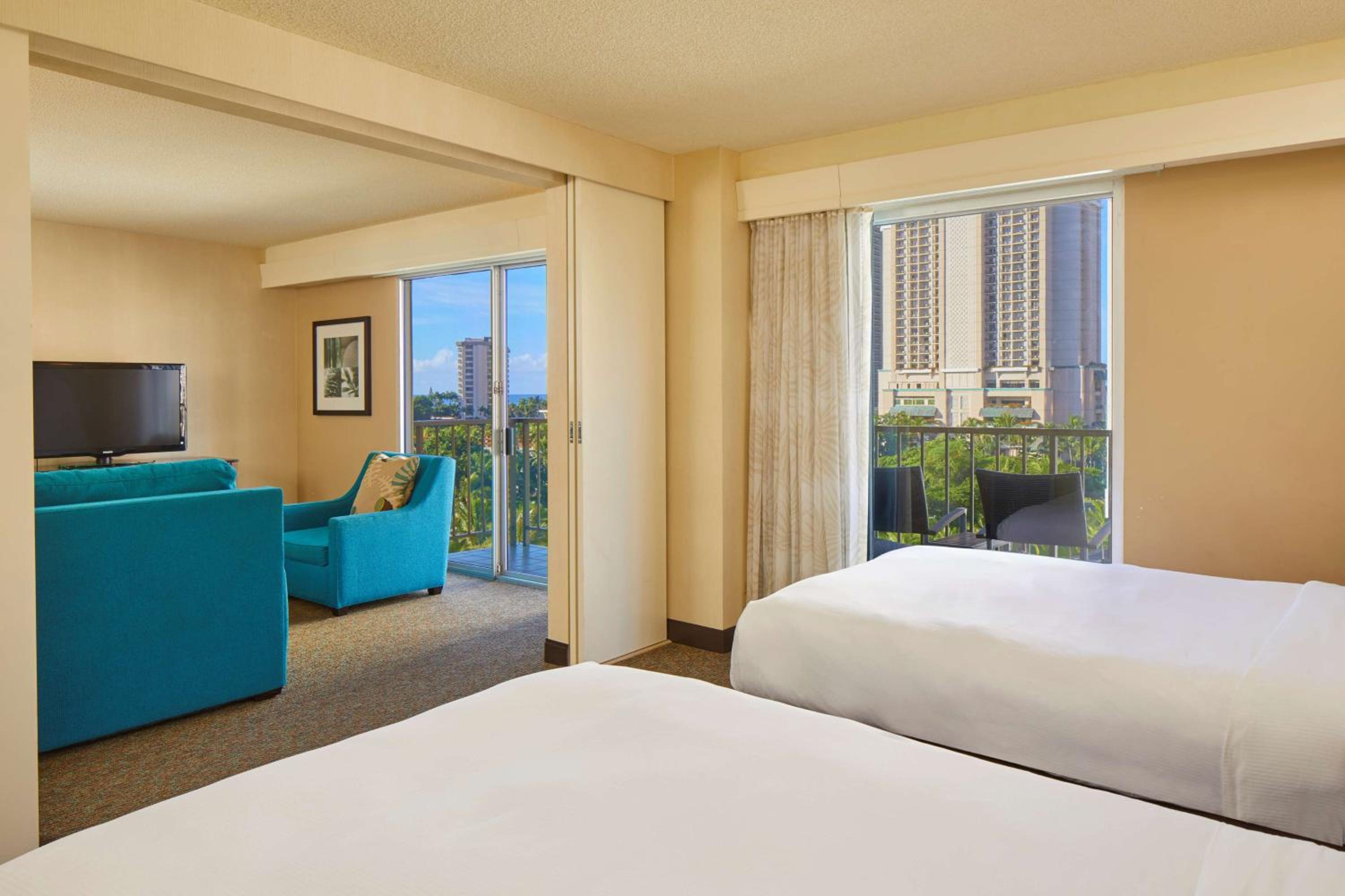 doubletree by hilton hotel alana waikiki beach