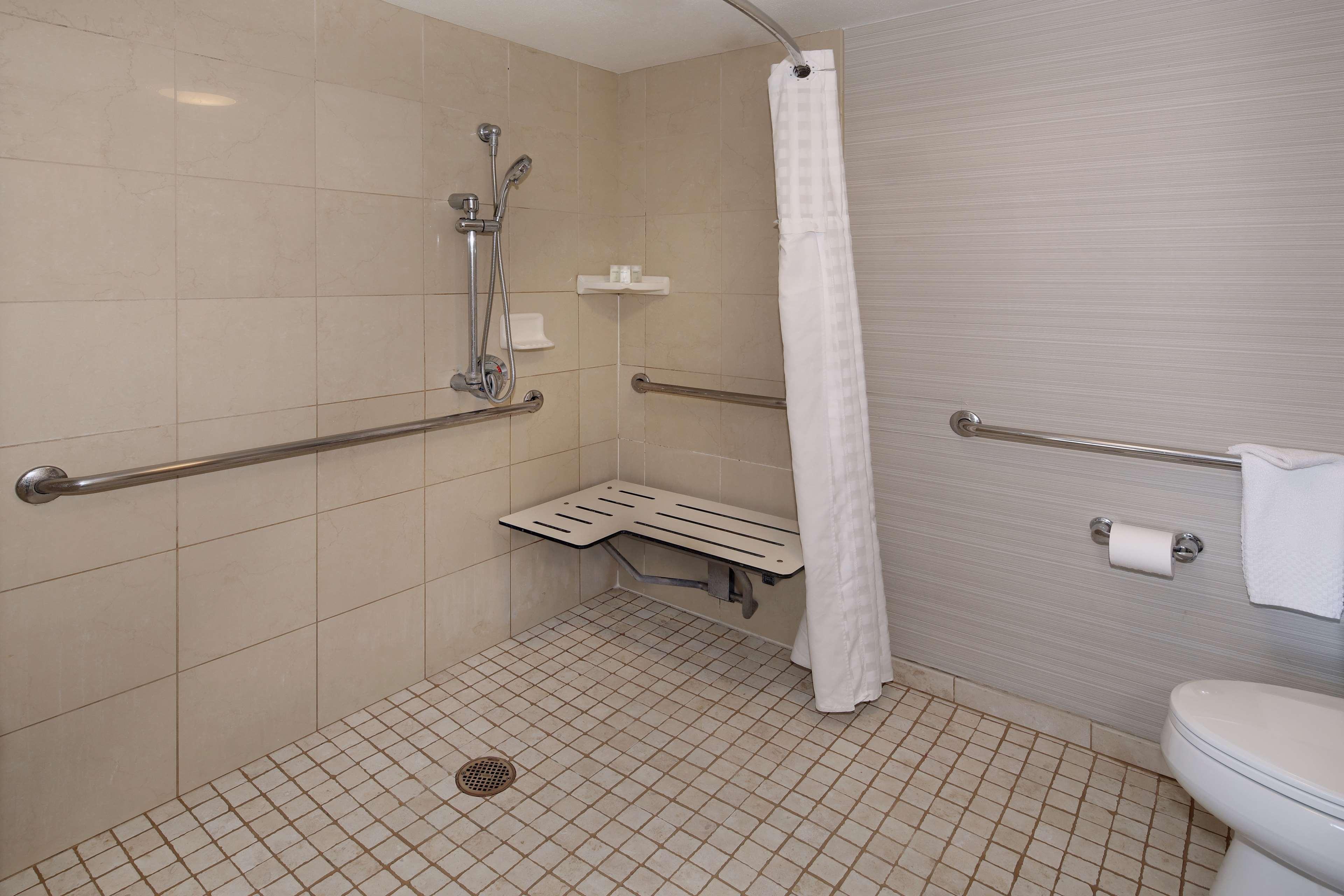 embassy suites by hilton anaheim north