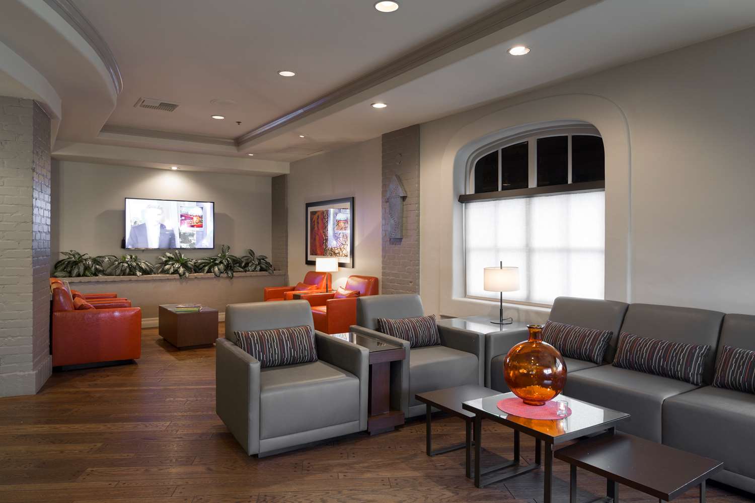 embassy suites by hilton anaheim north