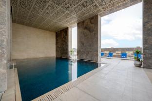 voco doha west bay suites hotel