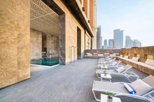 voco doha west bay suites hotel