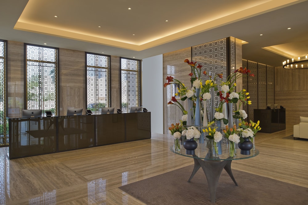 voco doha west bay suites hotel