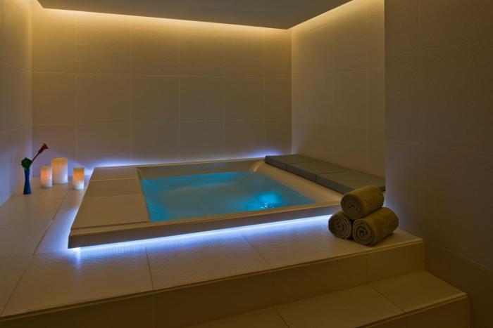 voco doha west bay suites hotel