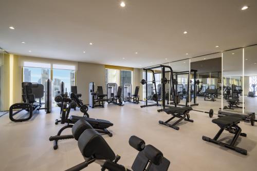 voco doha west bay suites hotel