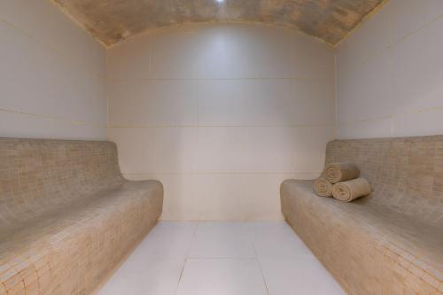 voco doha west bay suites hotel