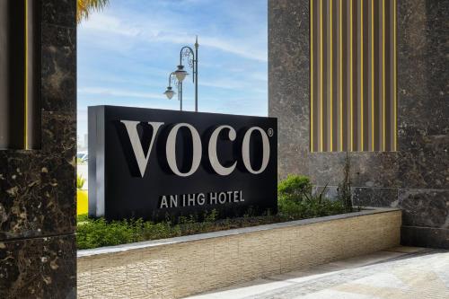 voco doha west bay suites hotel