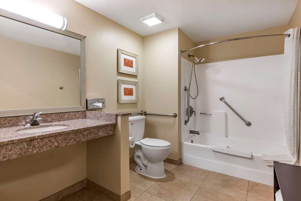 comfort inn and suites huntington beach