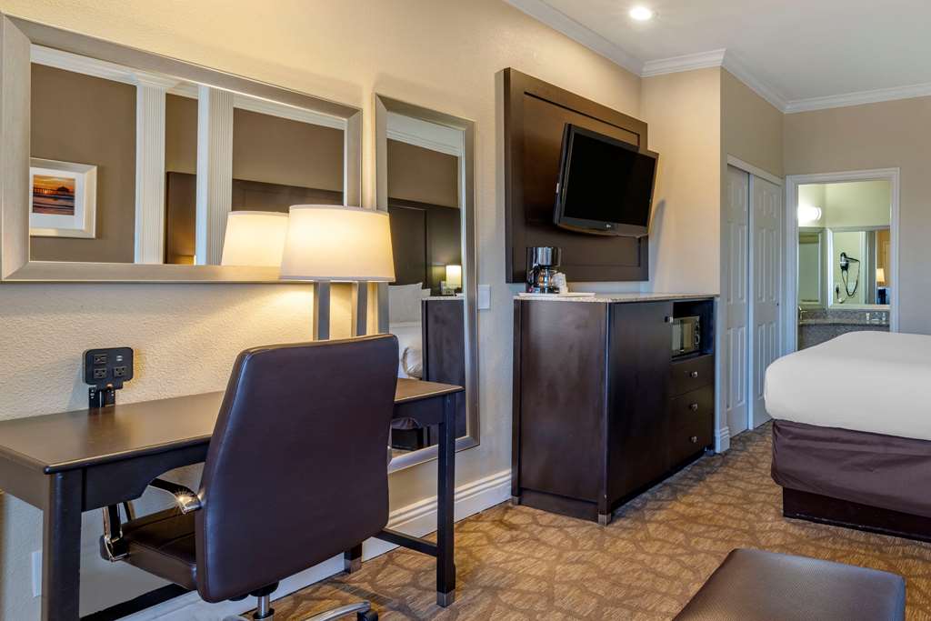 comfort inn and suites huntington beach