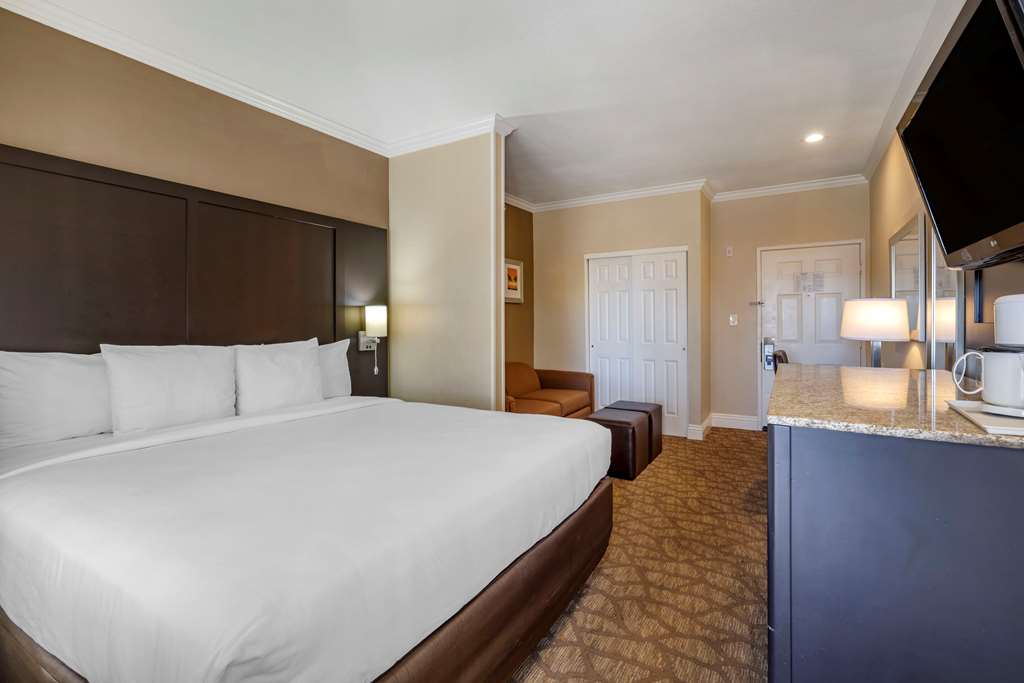 comfort inn and suites huntington beach