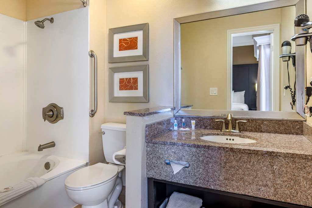 comfort inn and suites huntington beach