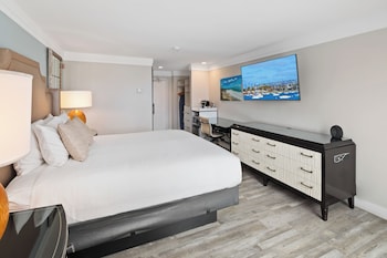 art hotel laguna beach