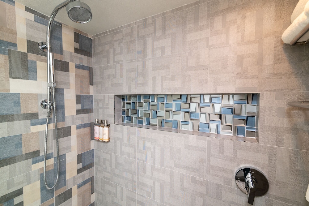 art hotel laguna beach