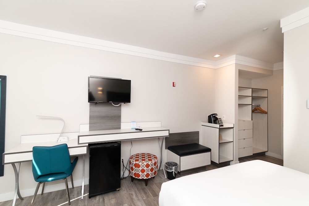 art hotel laguna beach