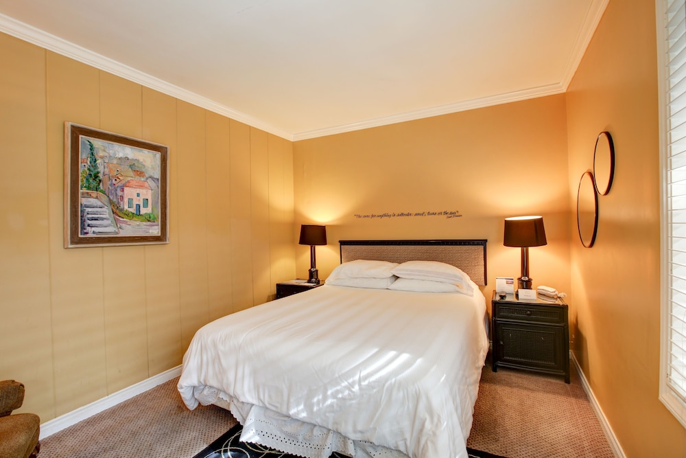 the tides laguna beach