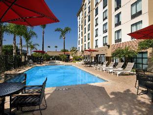 hampton inn and suites anaheim garden grove