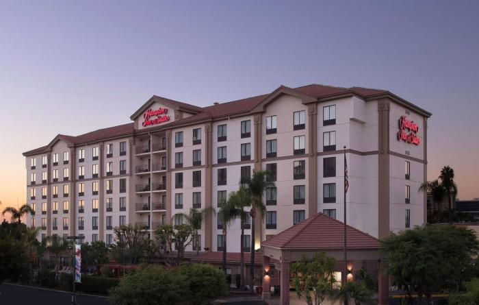 hampton inn and suites anaheim garden grove