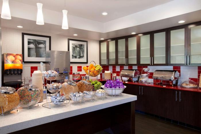 hampton inn and suites anaheim garden grove