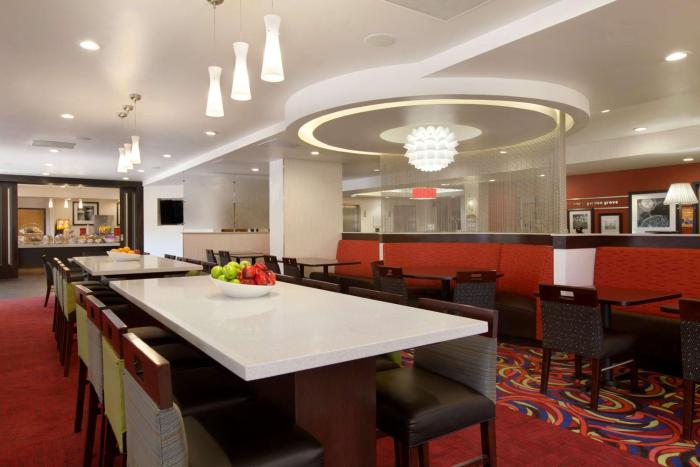 hampton inn and suites anaheim garden grove