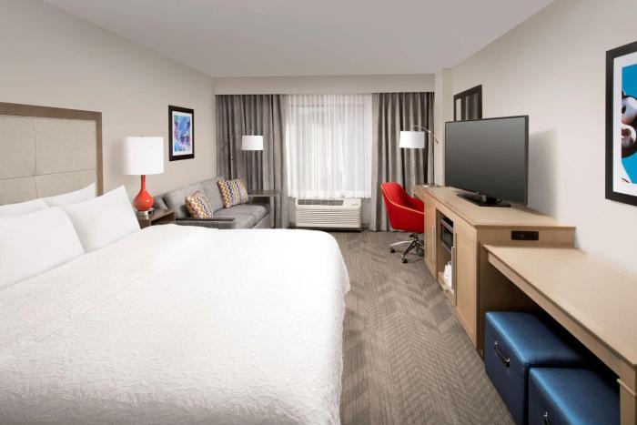 hampton inn and suites anaheim garden grove